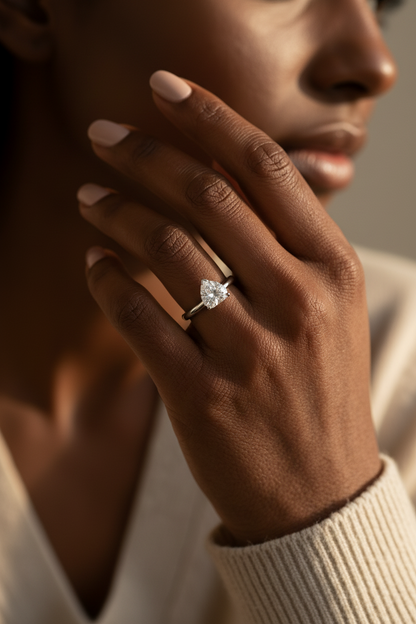 Moissanite Herz Ring