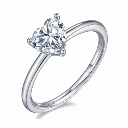 Moissanite Herz Ring